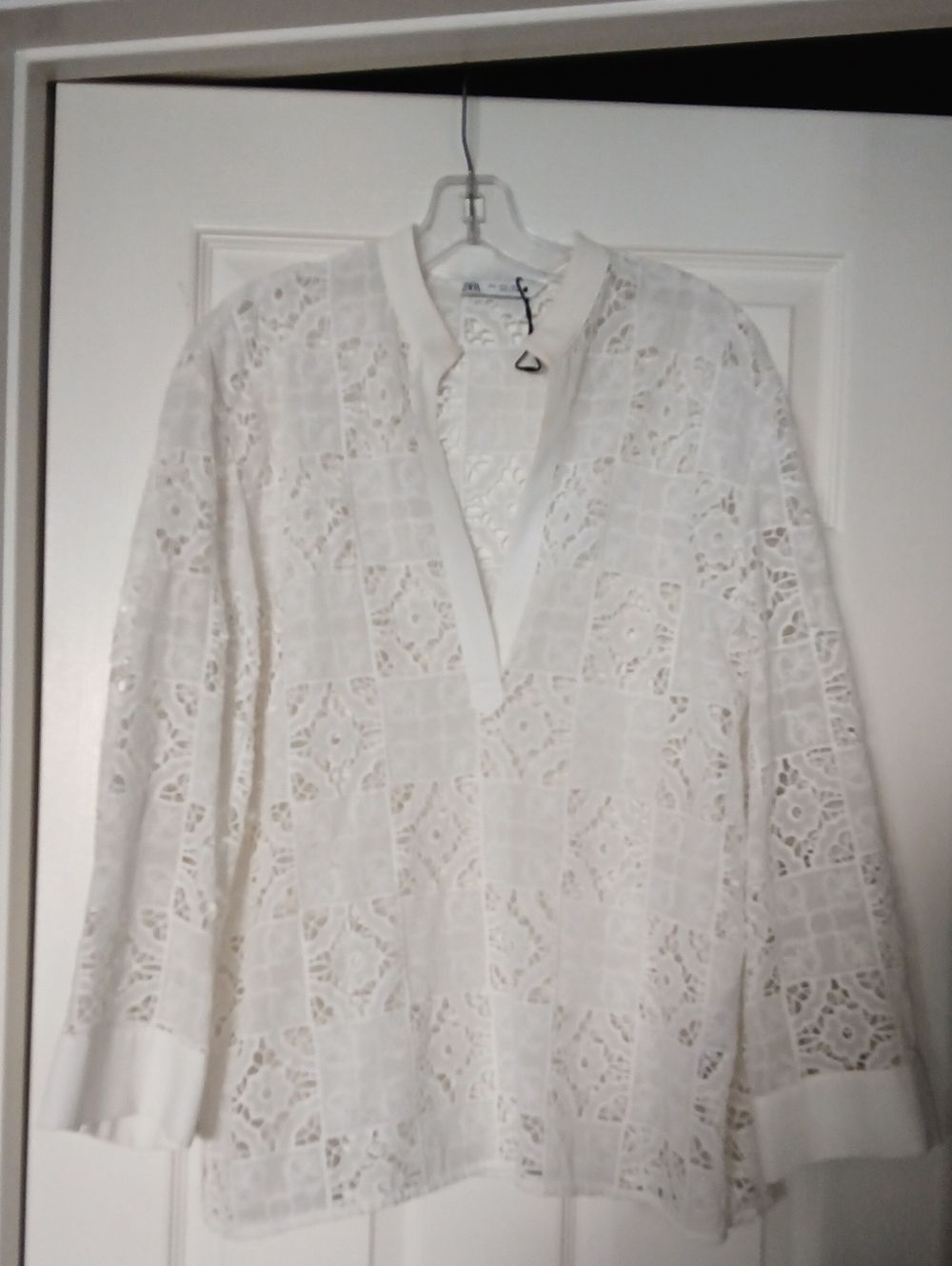 Zara White Lace V-Neck Crochet Blouse